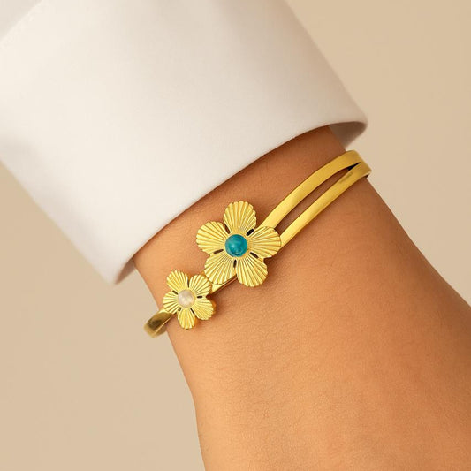 green stone clip bangle